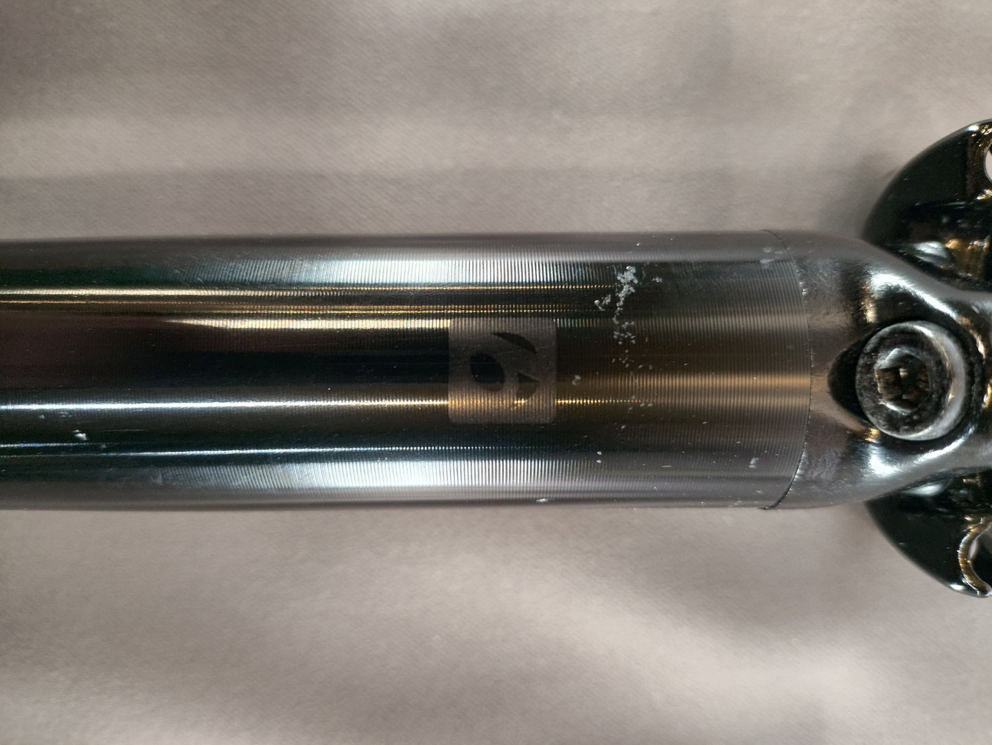 Bontrager Comp Seatpost – 6061 Alloy • 31.6 mm • 8 mm Offset • 400 mm