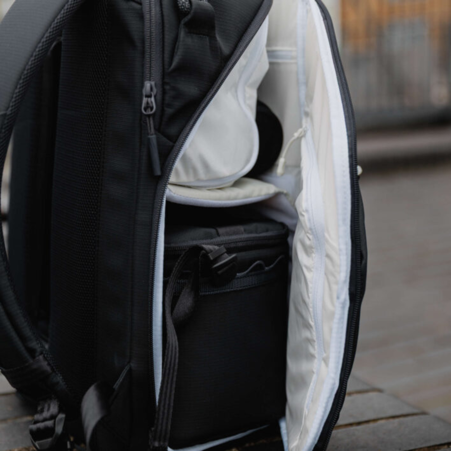 Leofoto Daily Lite 17L Camera Backpack – Midnight Blue