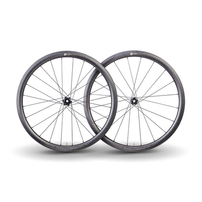 Lún GRAPID 700 Gravel Wheelset + Pirelli Cinturato Gravel H Tires